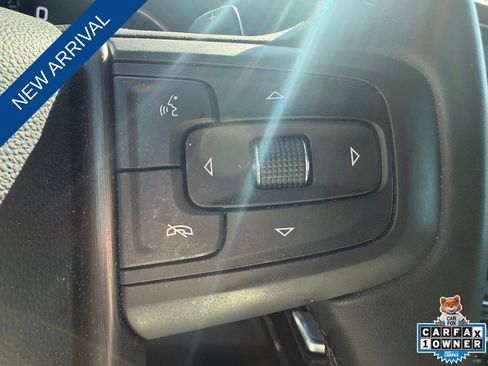 Used 2025 GMC Sierra 1500 AT4 w/ AT4 Premium Package AWD/4WD image 12