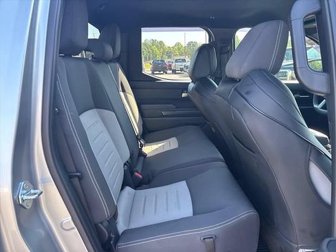 Used 2024 Toyota Tacoma TRD Sport RWD image 15