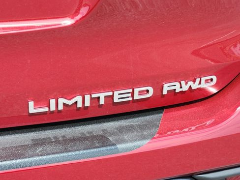 New 2026 Toyota Highlander Limited AWD/4WD image 12