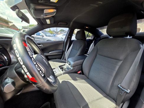 Used 2014 Dodge Charger SE image 24