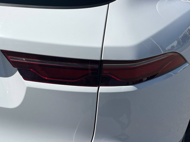 Used 2025 Jaguar F-PACE R-Dynamic S AWD/4WD image 33