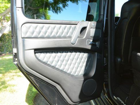Used 2015 Mercedes-Benz G 63 AMG 4MATIC image 27
