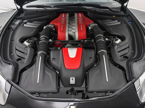 Used 2015 Ferrari FF Black image 30