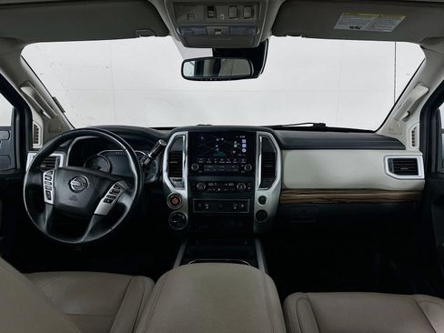 Used 2021 Nissan Titan SL w/ Moonroof Package AWD/4WD image 24