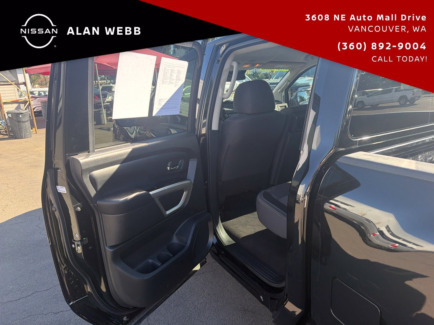 Used 2023 Nissan Titan SV AWD/4WD image 26
