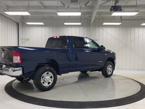 Used 2021 RAM 2500 Tradesman w/ Chrome Appearance Group AWD/4WD image 2