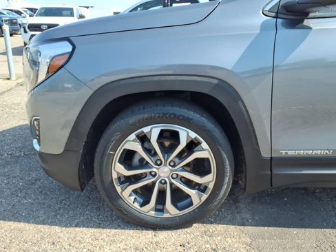 Used 2020 GMC Terrain SLT w/ Preferred Package AWD/4WD image 23