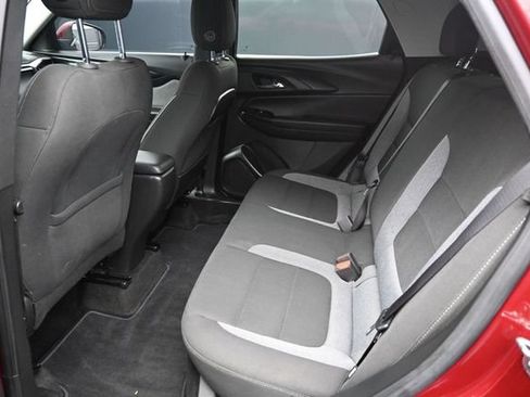 Used 2024 Chevrolet TrailBlazer LT w/ Driver Confidence Package FWD image 14