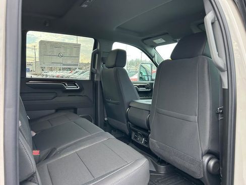 New 2026 GMC Sierra 2500 SLE image 17