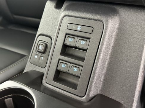 New 2025 Ford Bronco Badlands image 17