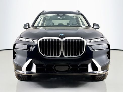 New 2026 BMW X7 xDrive40i w/ Premium Package image 2