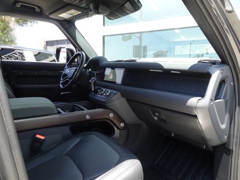 Used 2023 Land Rover Defender 110 X-Dynamic SE AWD/4WD image 21