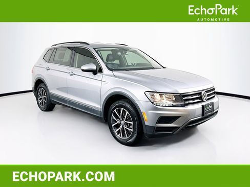 Used 2020 Volkswagen Tiguan SE AWD/4WD image 1