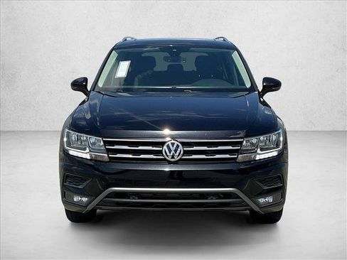 Used 2021 Volkswagen Tiguan SEL FWD image 3