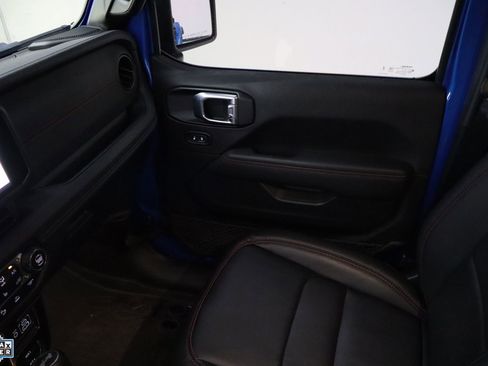 Used 2025 Jeep Wrangler Unlimited Rubicon image 23