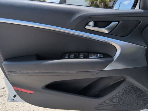 Used 2025 Genesis G70 2.5T RWD image 11