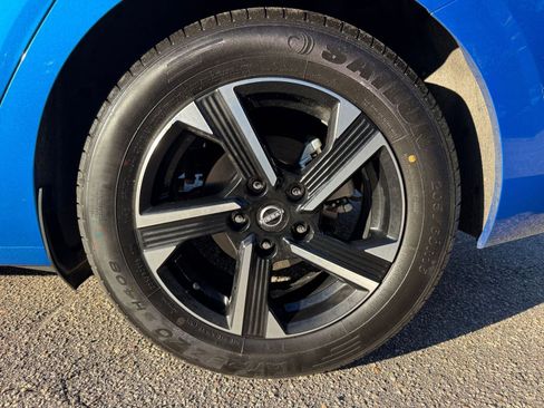 Used 2024 Nissan Sentra SV image 24