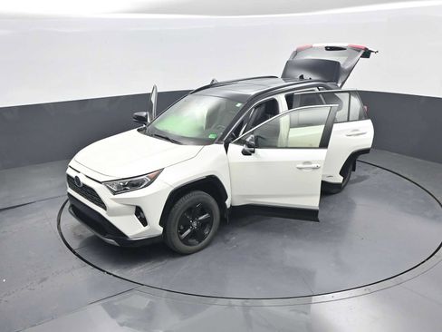 Used 2019 Toyota RAV4 XSE w/ Carpet Mat Package AWD/4WD image 49