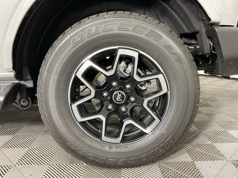 New 2026 Ford Bronco Outer Banks image 10