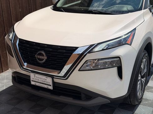 Used 2023 Nissan Rogue SV FWD image 18