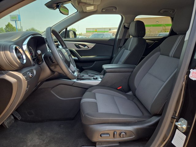 Used 2025 Chevrolet Blazer LT FWD image 23