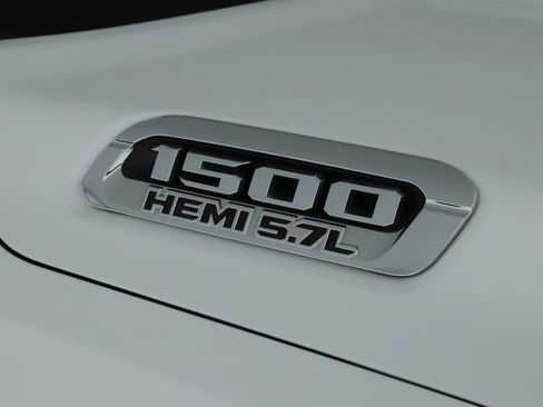 Used 2021 RAM 1500 Big Horn image 18