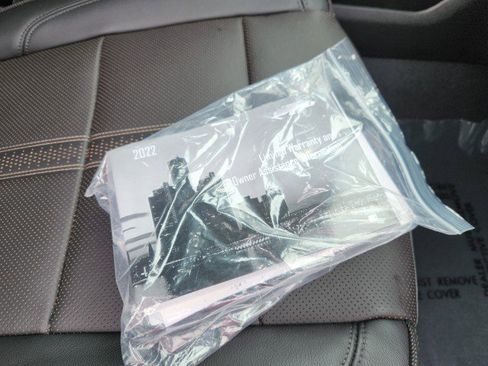 Used 2022 Chevrolet Silverado 1500 High Country w/ Z71 Off-Road Package image 17