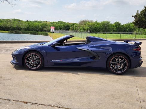 Used 2025 Chevrolet Corvette Stingray Preferred Conv w/ Z51 Performance Package image 3