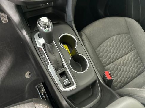 Used 2020 Chevrolet Equinox LT image 20