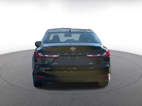 Used 2025 Toyota Camry LE image 12