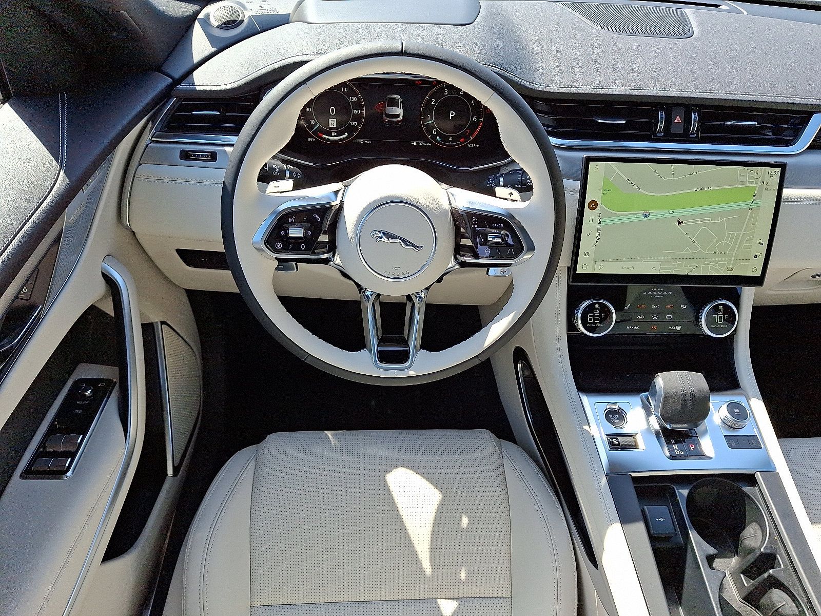 New 2026 Jaguar F-PACE R-Dynamic S AWD/4WD image 4