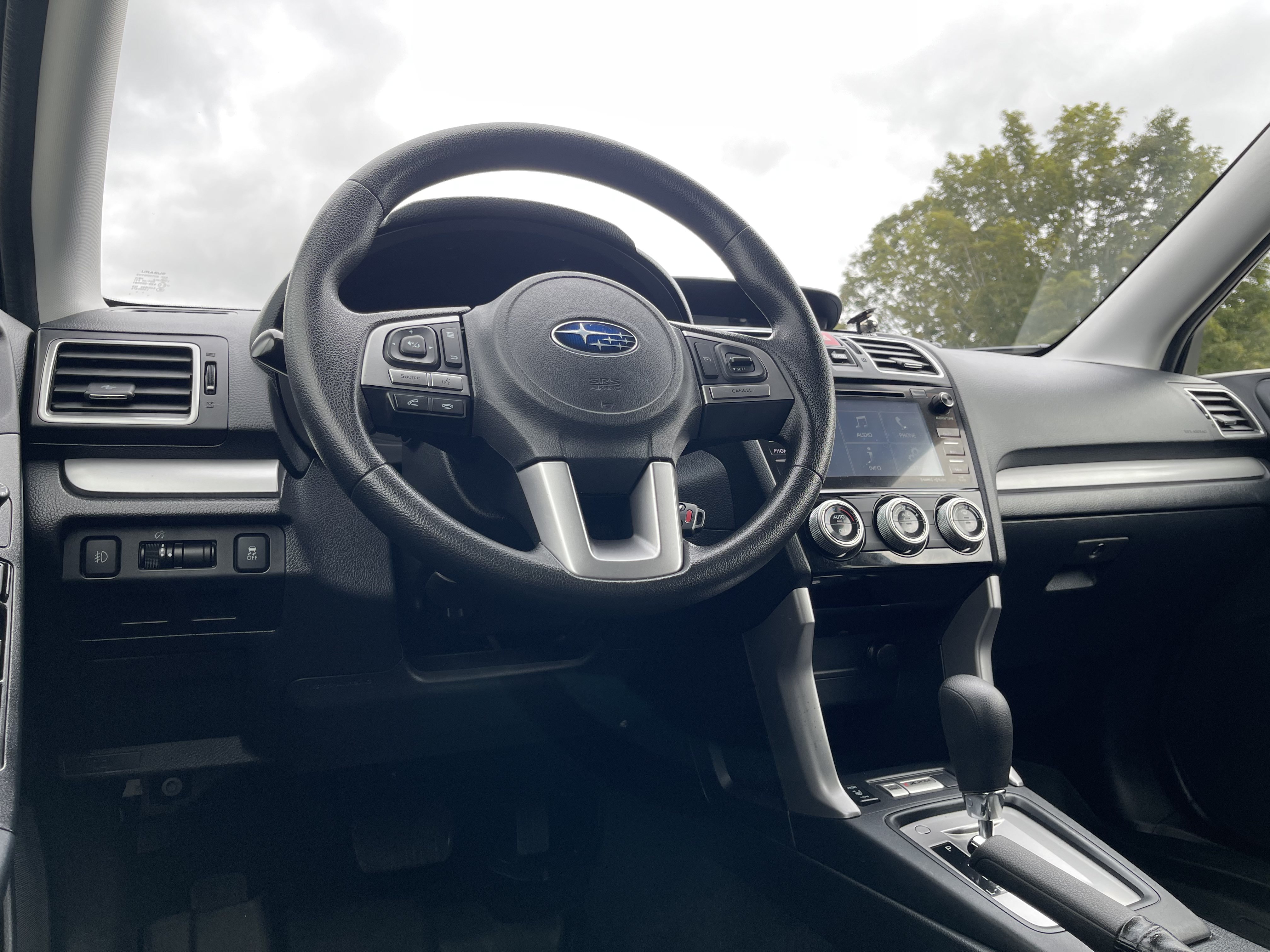 Used 2017 Subaru Forester 2.5i Premium w/ All-Weather Package AWD/4WD image 17
