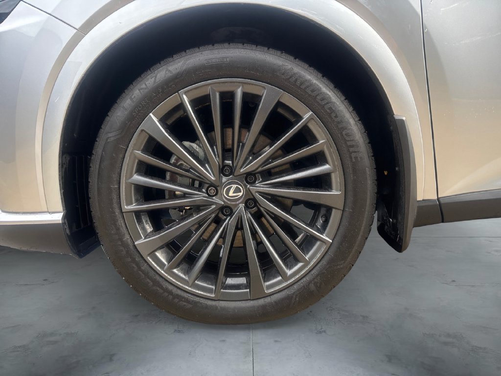 Used 2024 Lexus RX 350 Premium w/ Accessory Package (Z1) FWD image 16