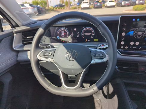 New 2026 Volkswagen Tiguan S image 19