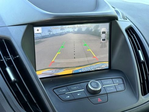 Used 2019 Ford Escape SEL image 25