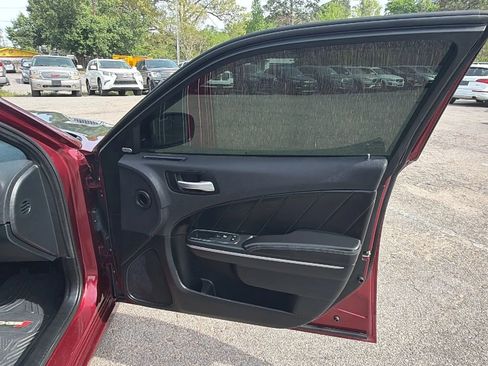 Used 2018 Dodge Charger R/T w/ Plus Group image 12
