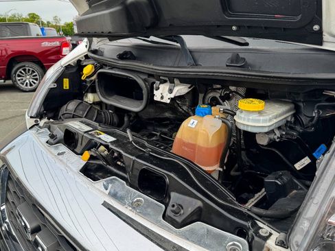 Used 2019 RAM ProMaster 3500 w/ Premium Appearance Group FWD image 36
