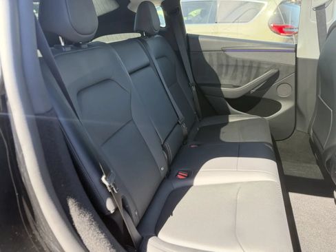 Used 2026 Tesla Model Y Long Range AWD/4WD image 46
