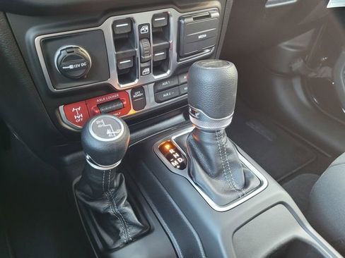 New 2026 Jeep Gladiator Mojave image 12