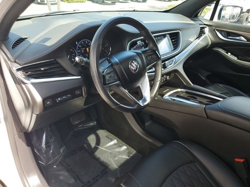 Used 2024 Buick Enclave Avenir w/ Avenir Technology Package image 23