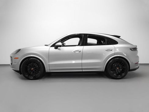 New 2026 Porsche Cayenne Coupe image 2