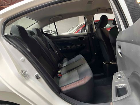 Used 2020 Nissan Versa SR FWD image 5