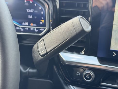 Used 2024 Chevrolet Silverado 3500 High Country w/ Technology Package image 32