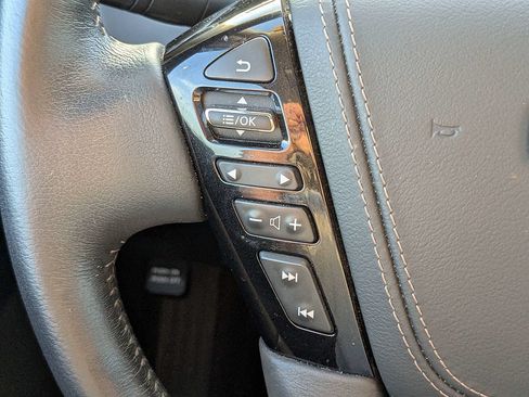 Used 2022 Nissan Armada Platinum w/ Captain's Chairs Package RWD image 32