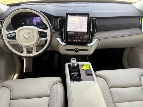 New 2026 Volvo XC90 B6 Ultra w/ Protection Package Premier image 10