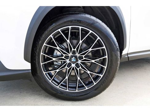 Used 2025 Lexus NX 250 FWD w/ Premium Package image 30