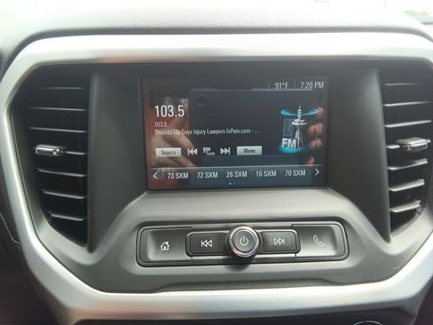 Used 2019 GMC Acadia SLE FWD image 26