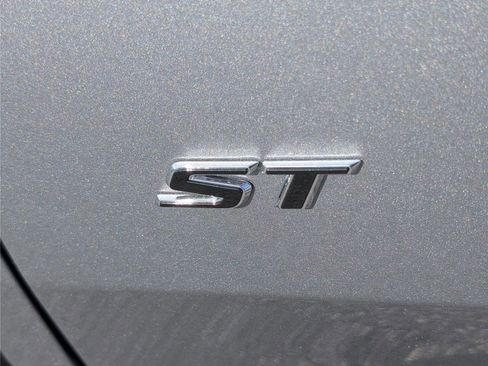 New 2026 Buick Envista Sport Touring FWD image 6