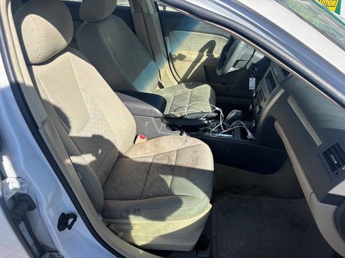 Used 2011 Ford Fusion SE w/ 202A Rapid Spec Order Code image 17