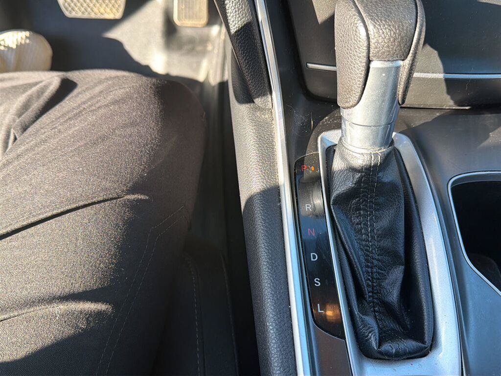 Used 2019 Honda Accord EX image 17